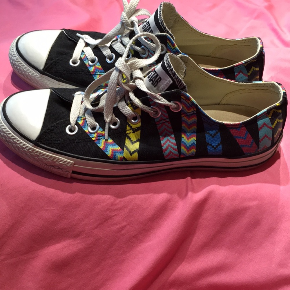 😎Converse tennis shoes